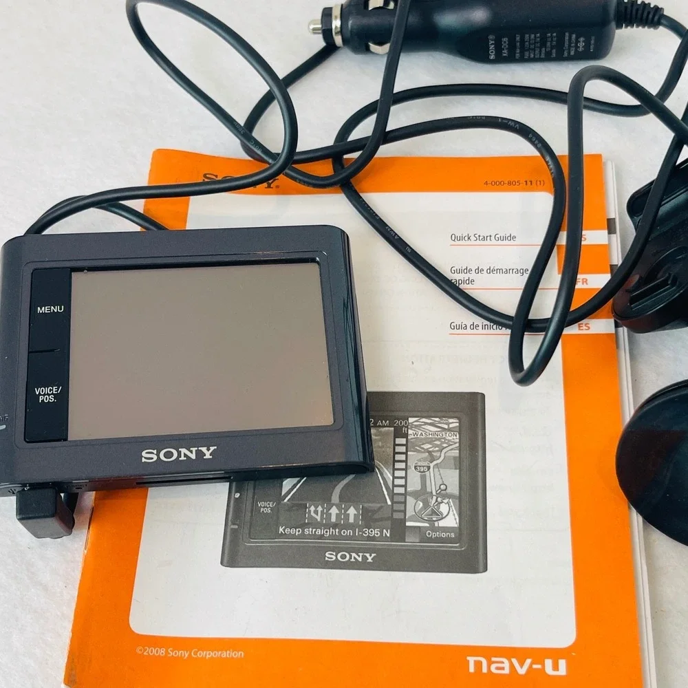 Sony Nav U NV-U44 Portable GPS Satellite Navigation System‎ w Car Charger Mount